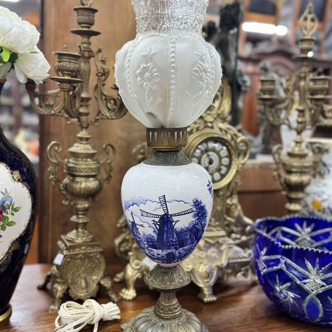 Старинная лампа Delft