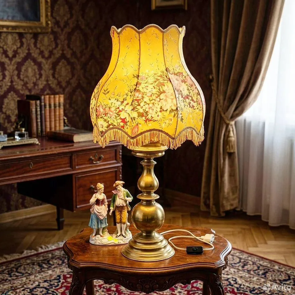 Старинная лампа