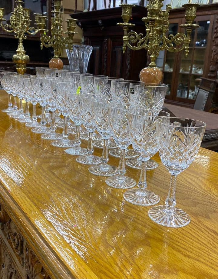 Набор хрустальных бокалов от Cristal de Sevres