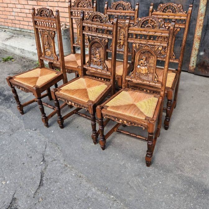Комплект старинных стульев с ротангом 2 шт