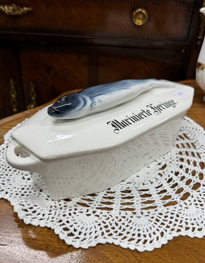 Винтажное блюдо с крышкой
