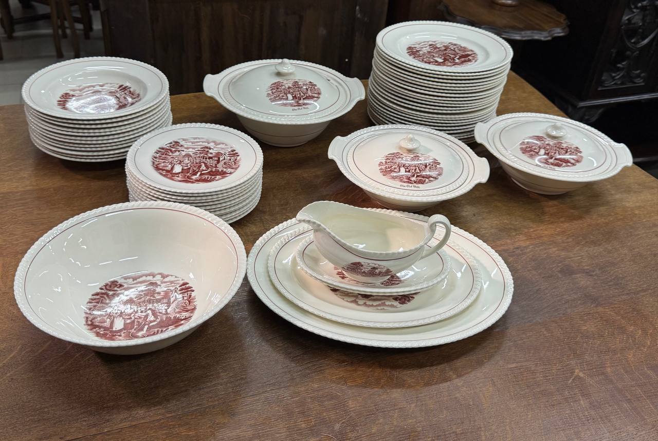 Винтажный обеденный сервиз Gray's Pottery (Англия), 1945–1950 гг.