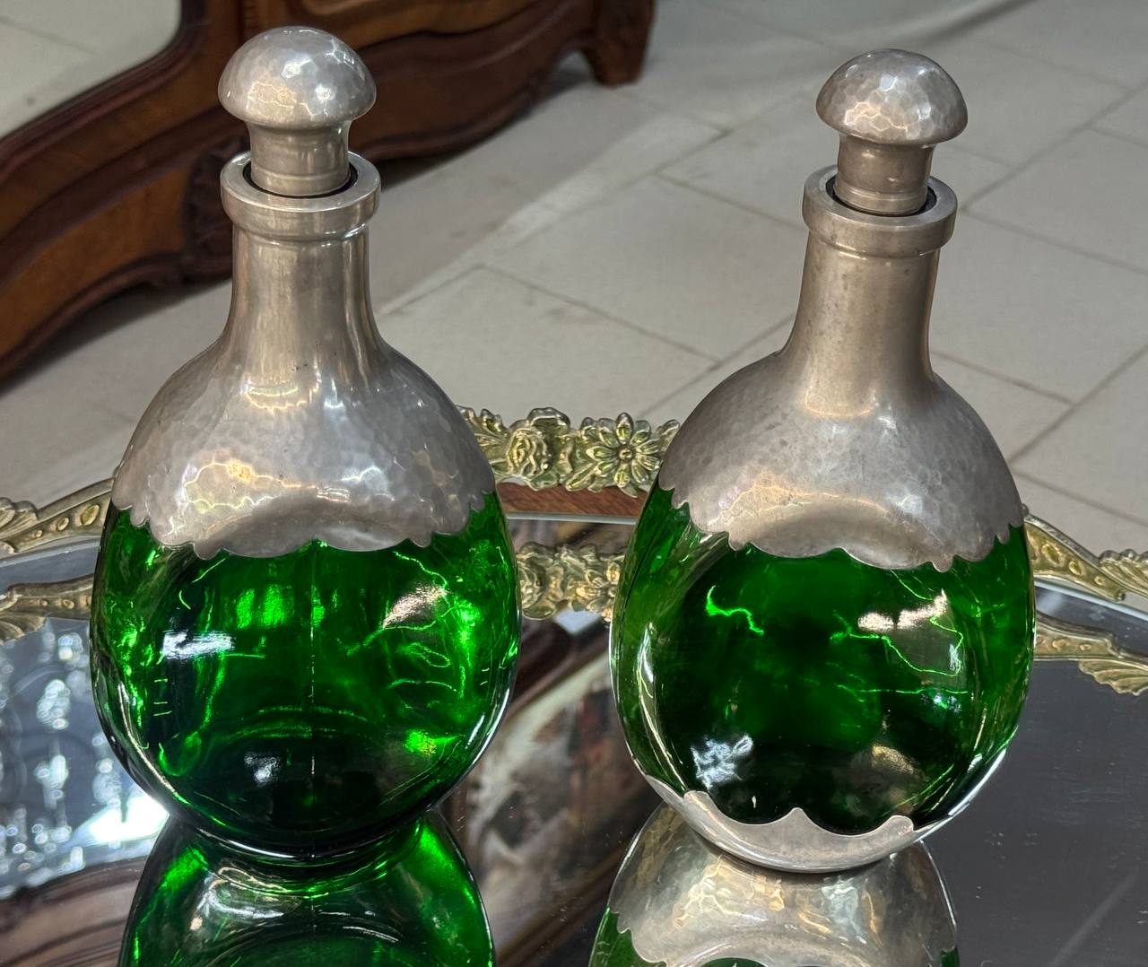 Парные винтажные графины (декантеры) Royal Holland Pewter, Голландия