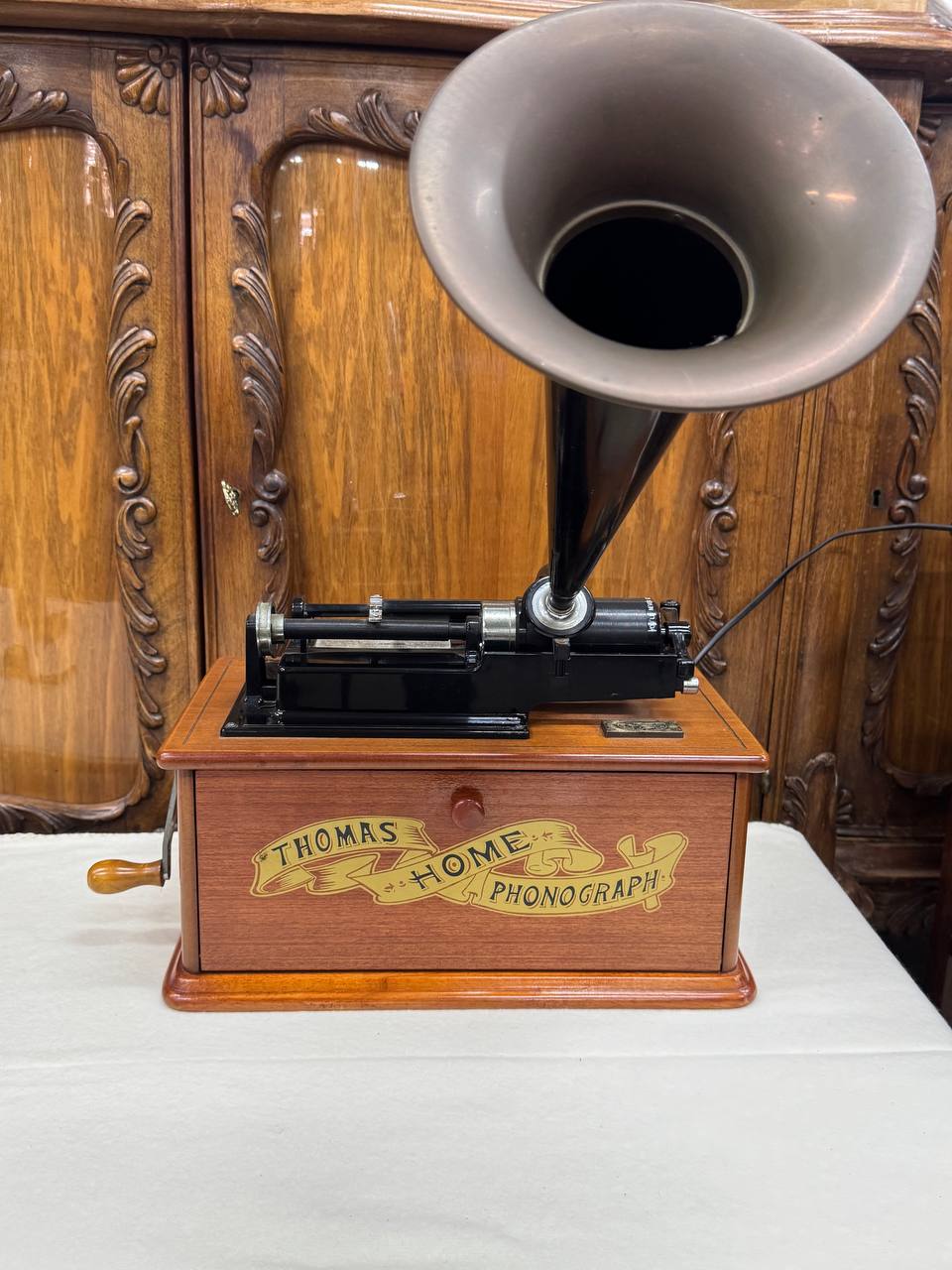Коллекционный музыкальный центр Thomas Home Phonograph (радио/кассета)