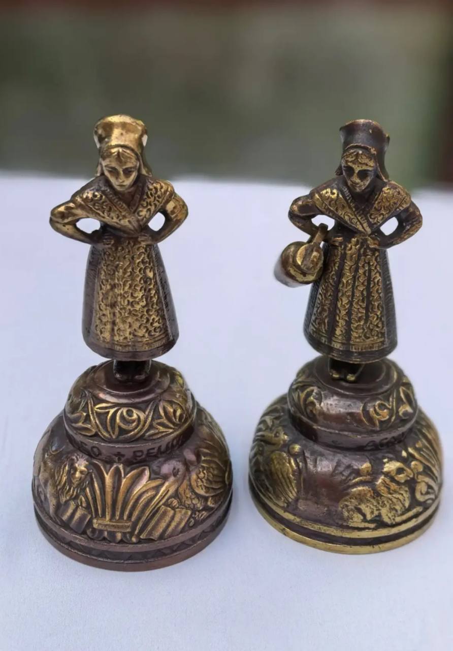 Парные старинные колокольчики (бронза)