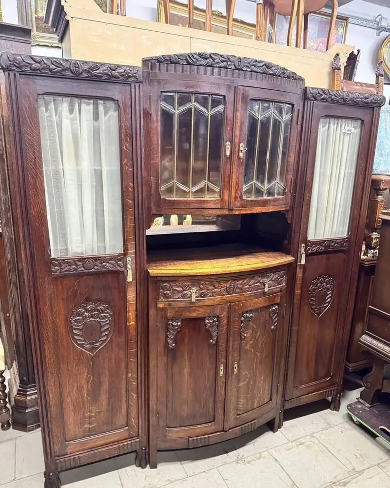 Сервант витрина шкаф