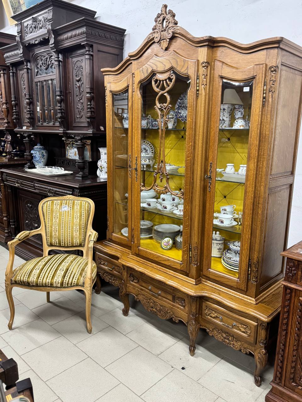 Антиквариат Antique Vita 6
